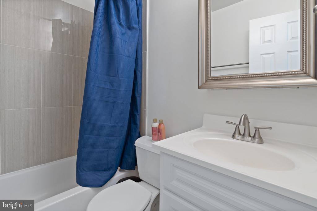 584 Cotswold Court, Frederick, MD 21703