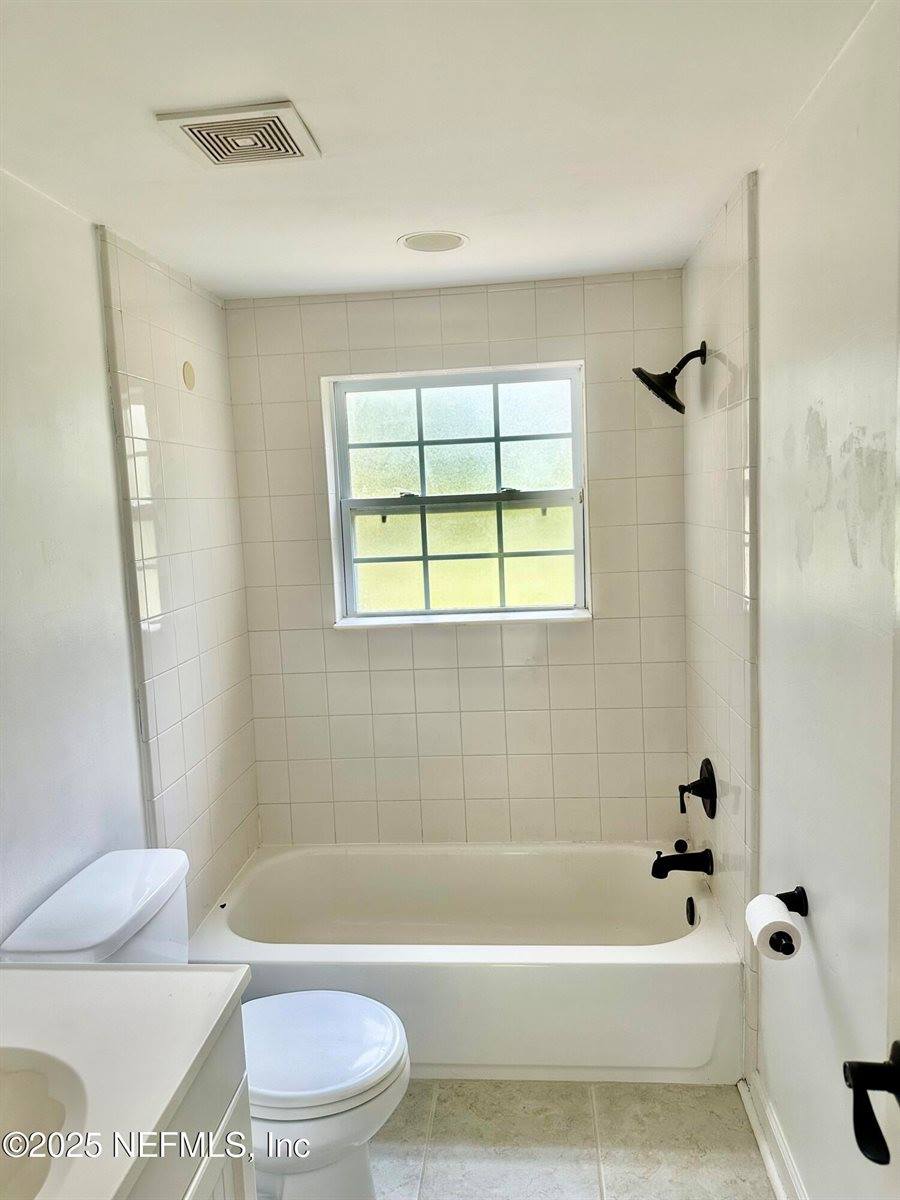 1423 Jones Road, Jacksonville, FL 32220