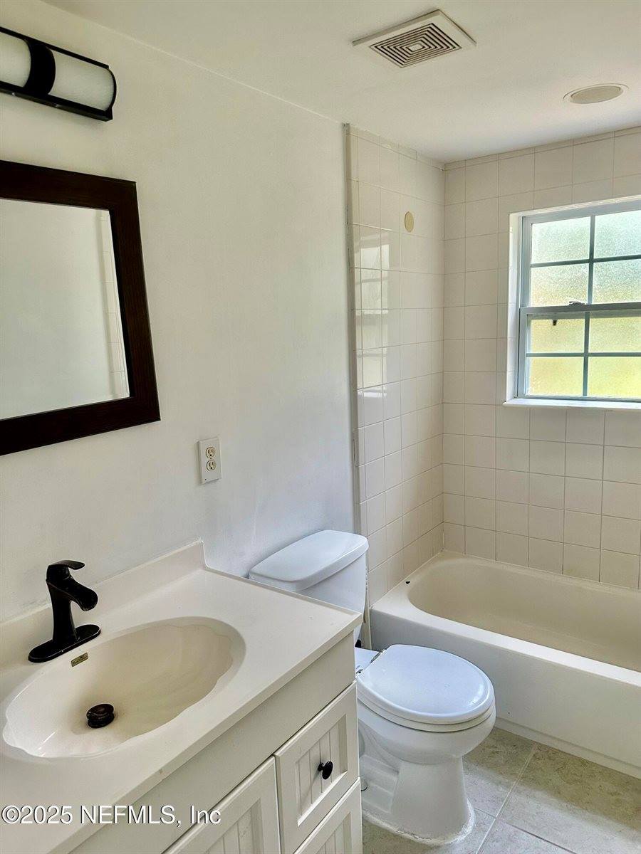 1423 Jones Road, Jacksonville, FL 32220