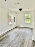 1423 Jones Road, Jacksonville, FL 32220