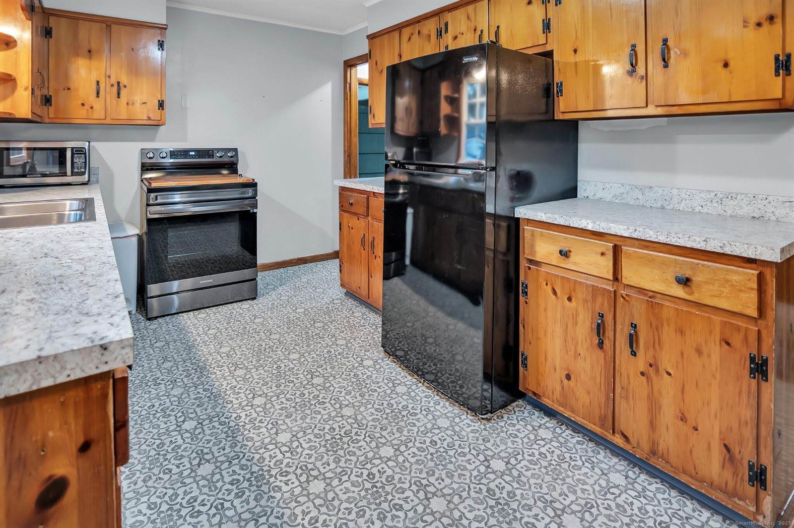118 Colburn, Stafford, CT 06076