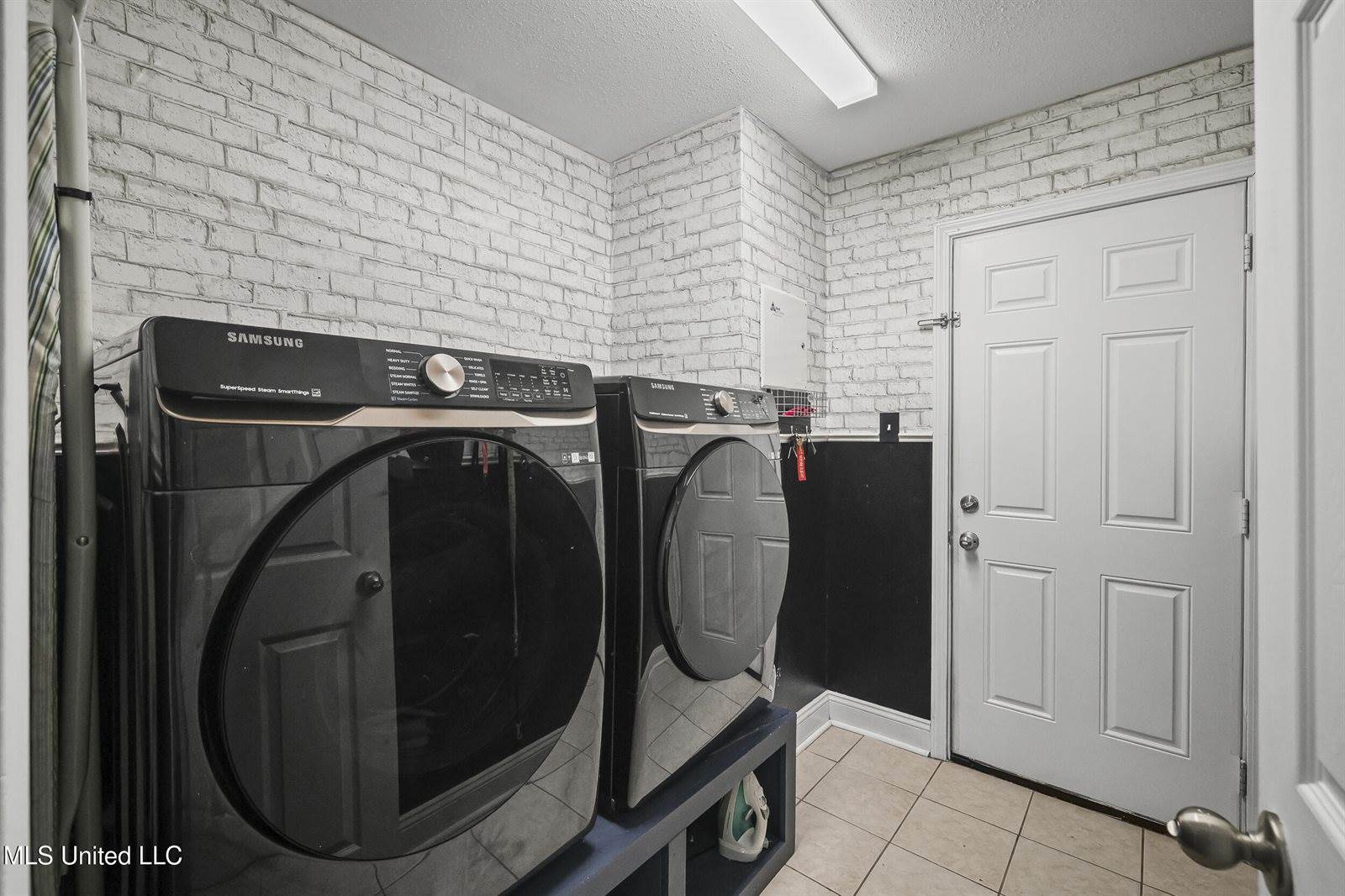 11284 Cypress Bayou Drive, Gulfport, MS 39503