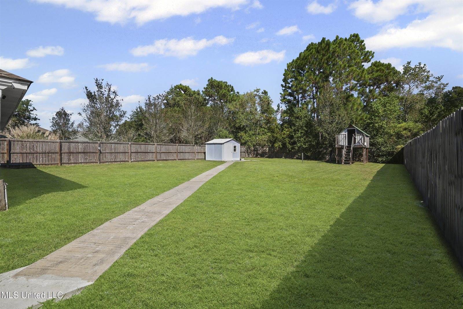 11284 Cypress Bayou Drive, Gulfport, MS 39503