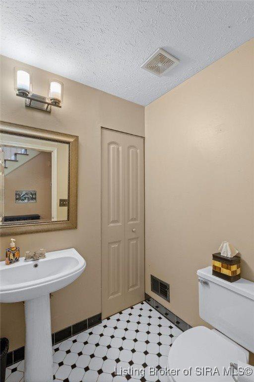 111 Trimingham Road, New Albany, IN 47150