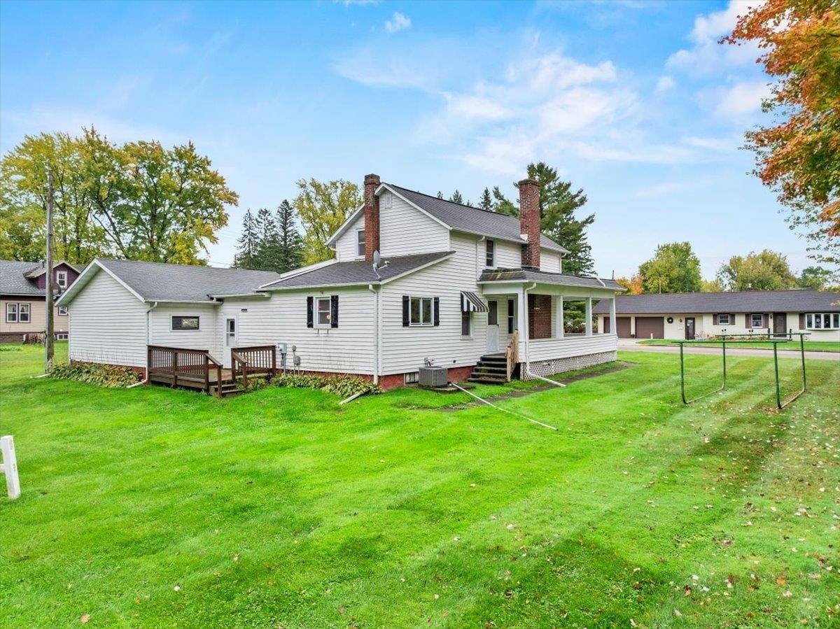 306 W 3rd Street, Granton, WI 54436