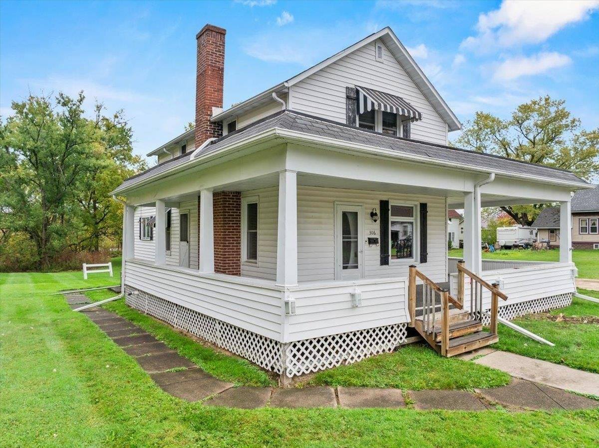 306 W 3rd Street, Granton, WI 54436