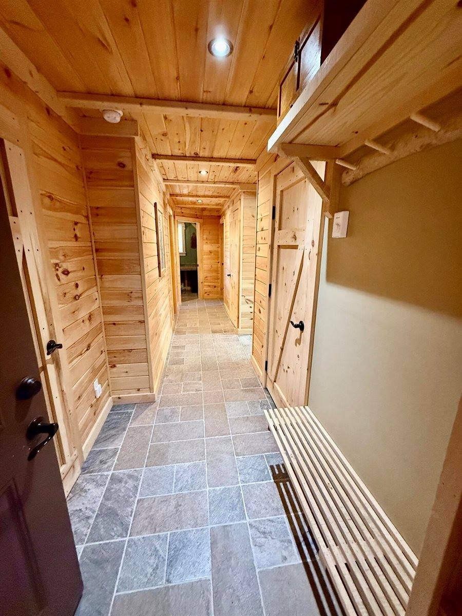 7 Hill Top Road, Guilford, ME 04443