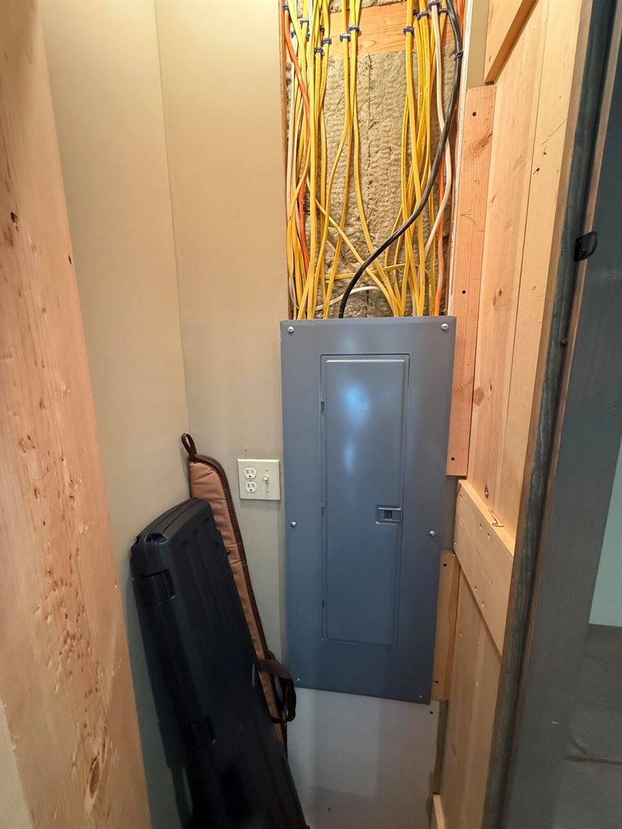 7 Hill Top Road, Guilford, ME 04443