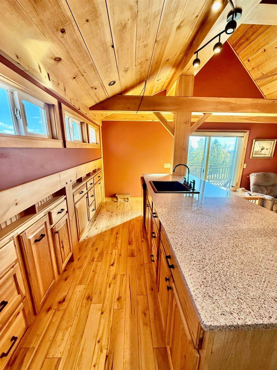 7 Hill Top Road, Guilford, ME 04443