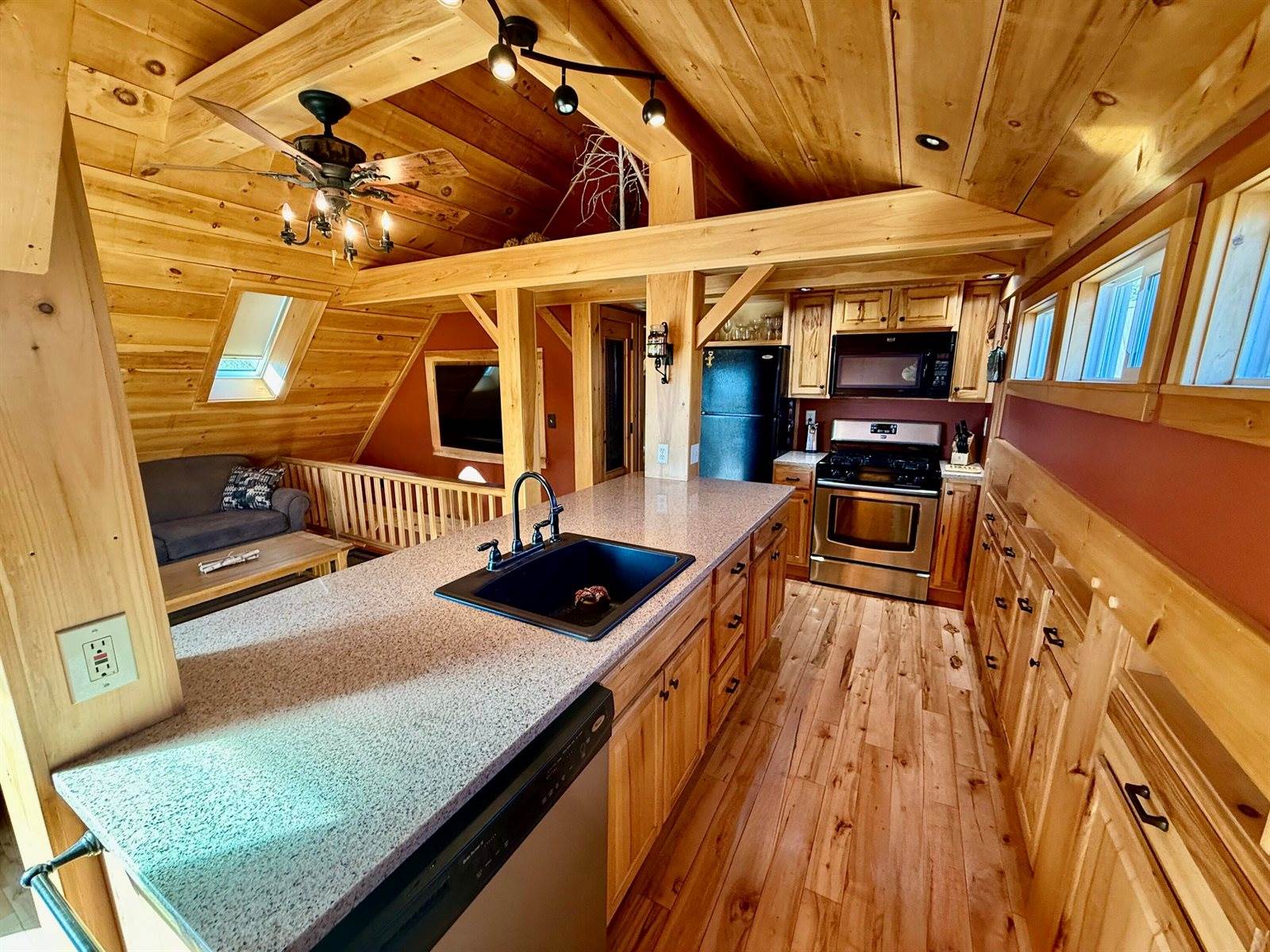 7 Hill Top Road, Guilford, ME 04443