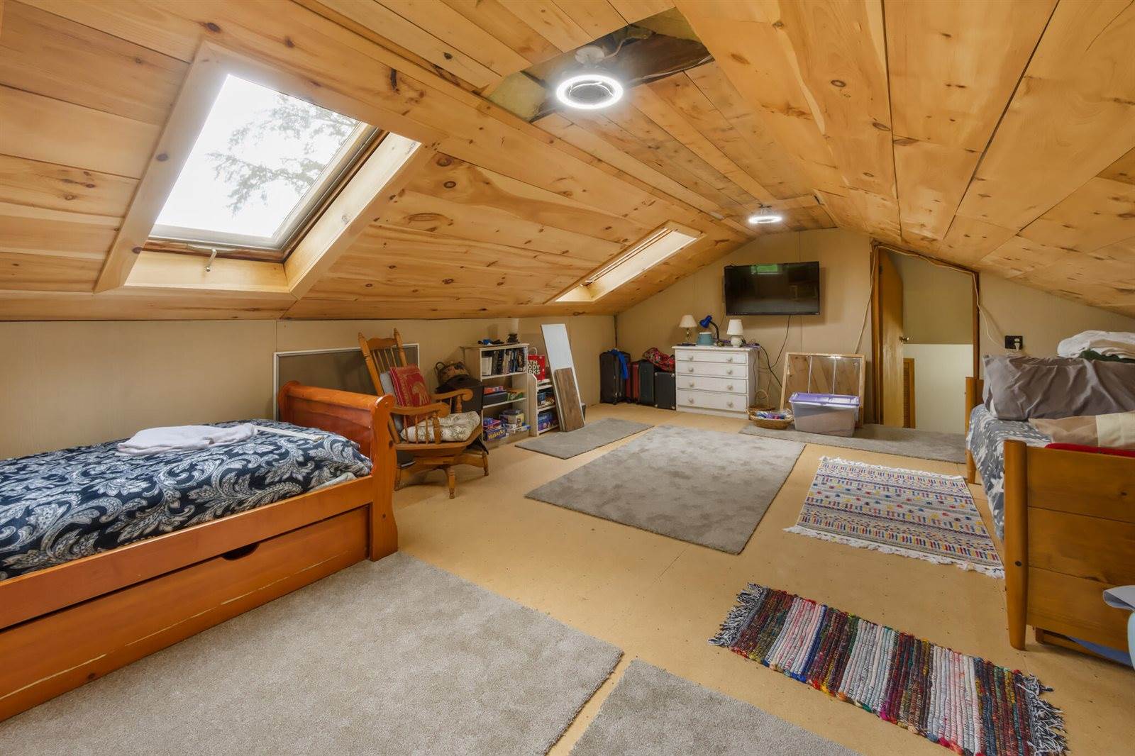 15 Memory Lane, Lincoln, ME 04457