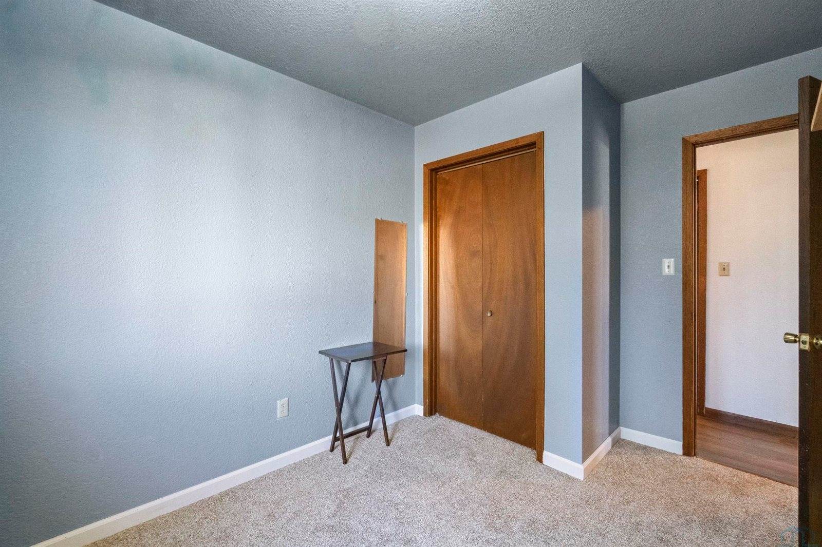 603 S 20th St, Dakota City, NE 68731