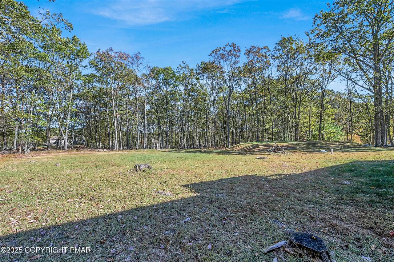 28 Lenape Drive, East Stroudsburg, PA 18302