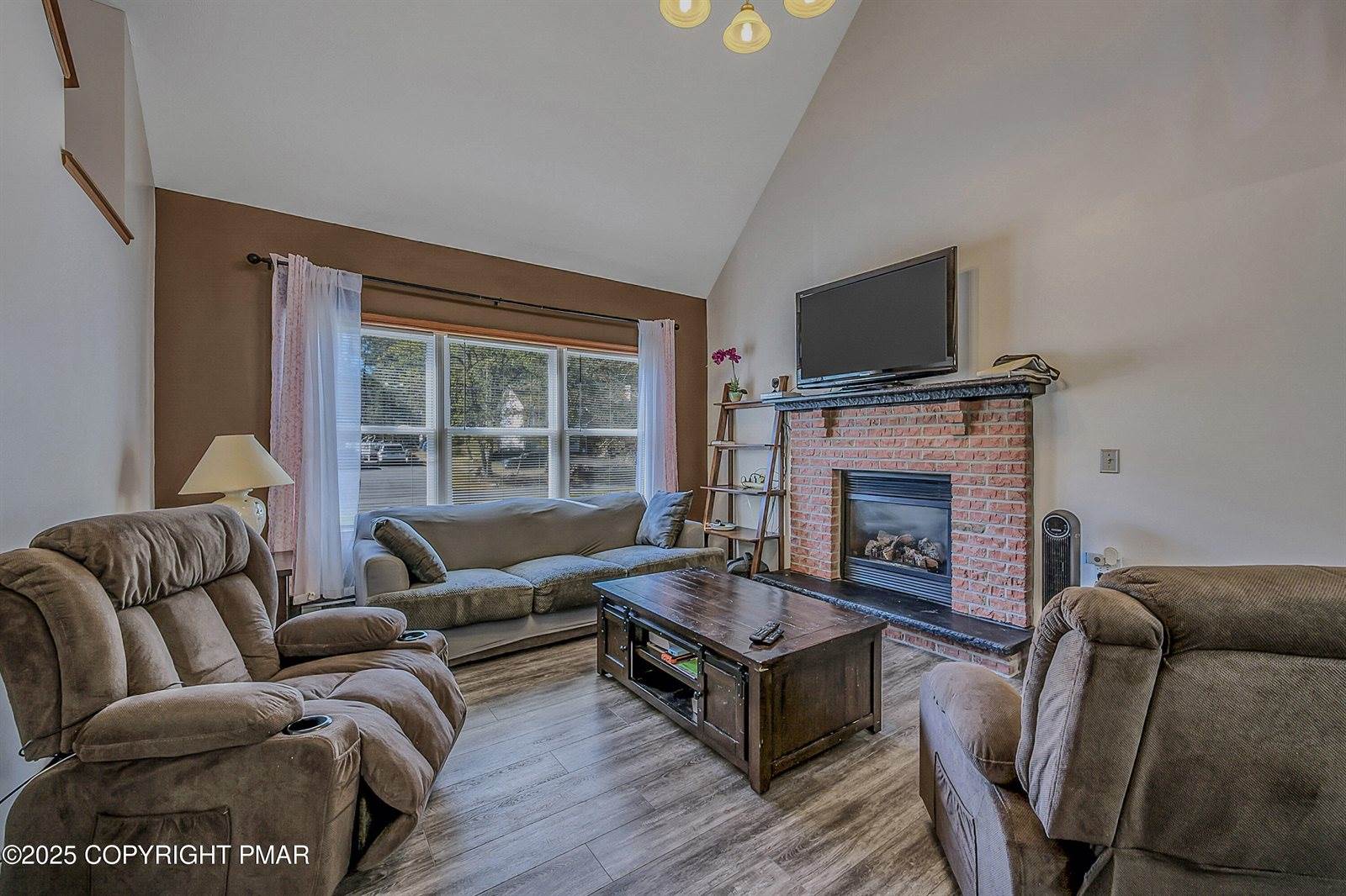 28 Lenape Drive, East Stroudsburg, PA 18302