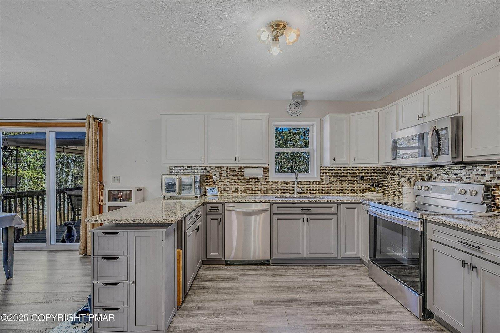 28 Lenape Drive, East Stroudsburg, PA 18302