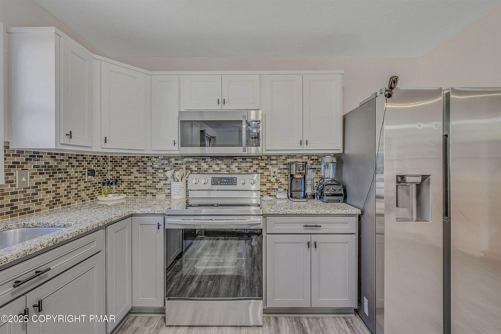 28 Lenape Drive, East Stroudsburg, PA 18302