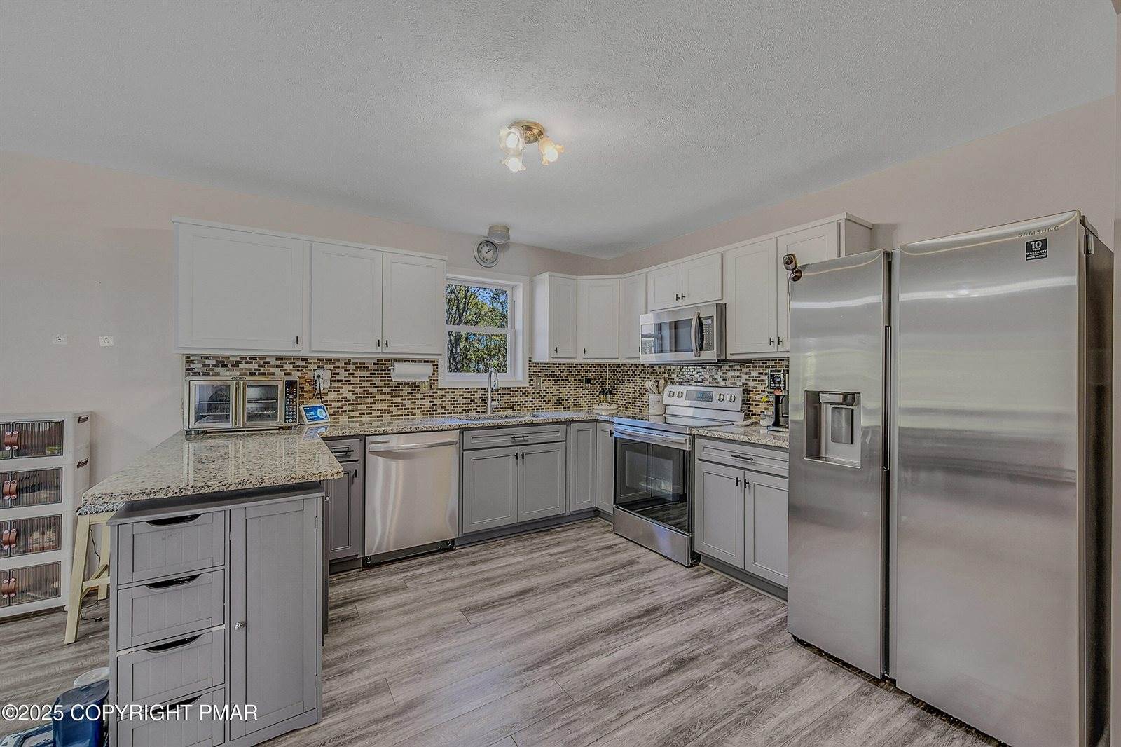 28 Lenape Drive, East Stroudsburg, PA 18302