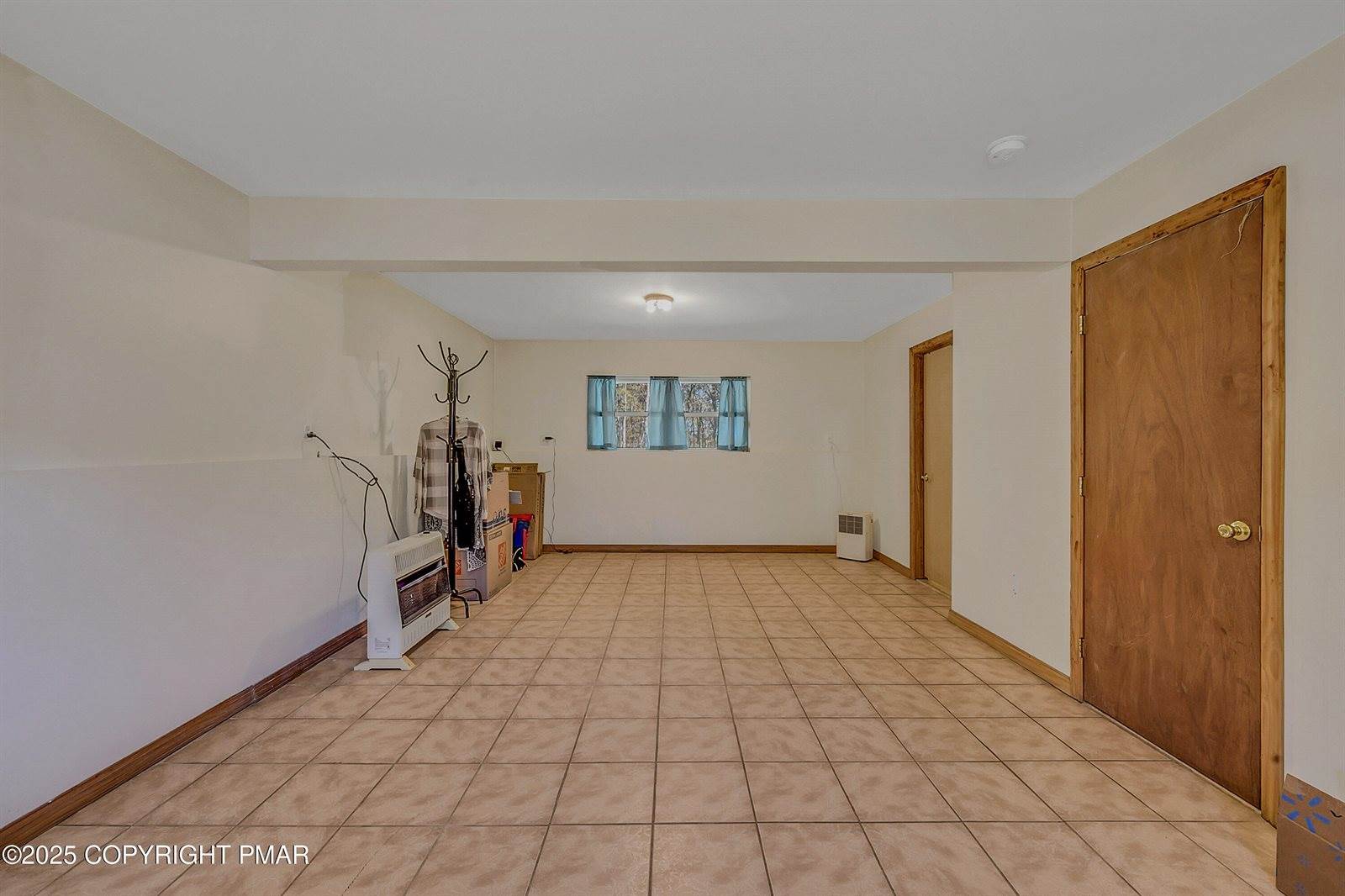 28 Lenape Drive, East Stroudsburg, PA 18302