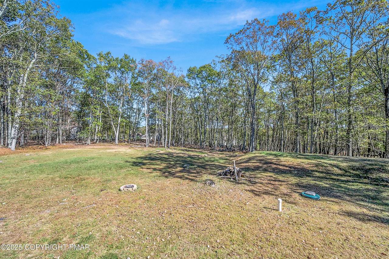 28 Lenape Drive, East Stroudsburg, PA 18302