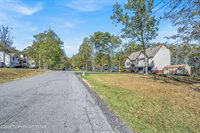 28 Lenape Drive, East Stroudsburg, PA 18302