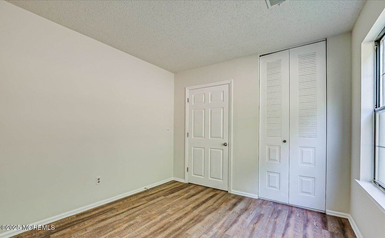 2006 Bayhead Drive, Sayreville, NJ 08859