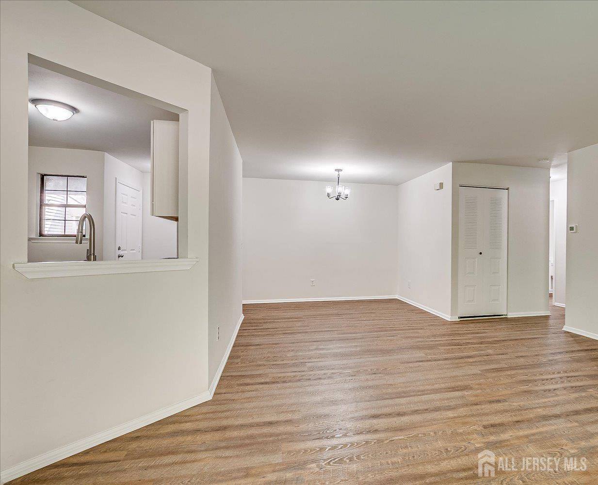 2006 Bayhead Drive, Sayreville, NJ 08859