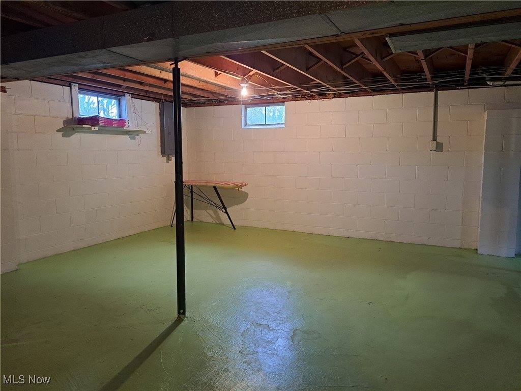 250 Sycamore Street, Duncan Falls, OH 43734