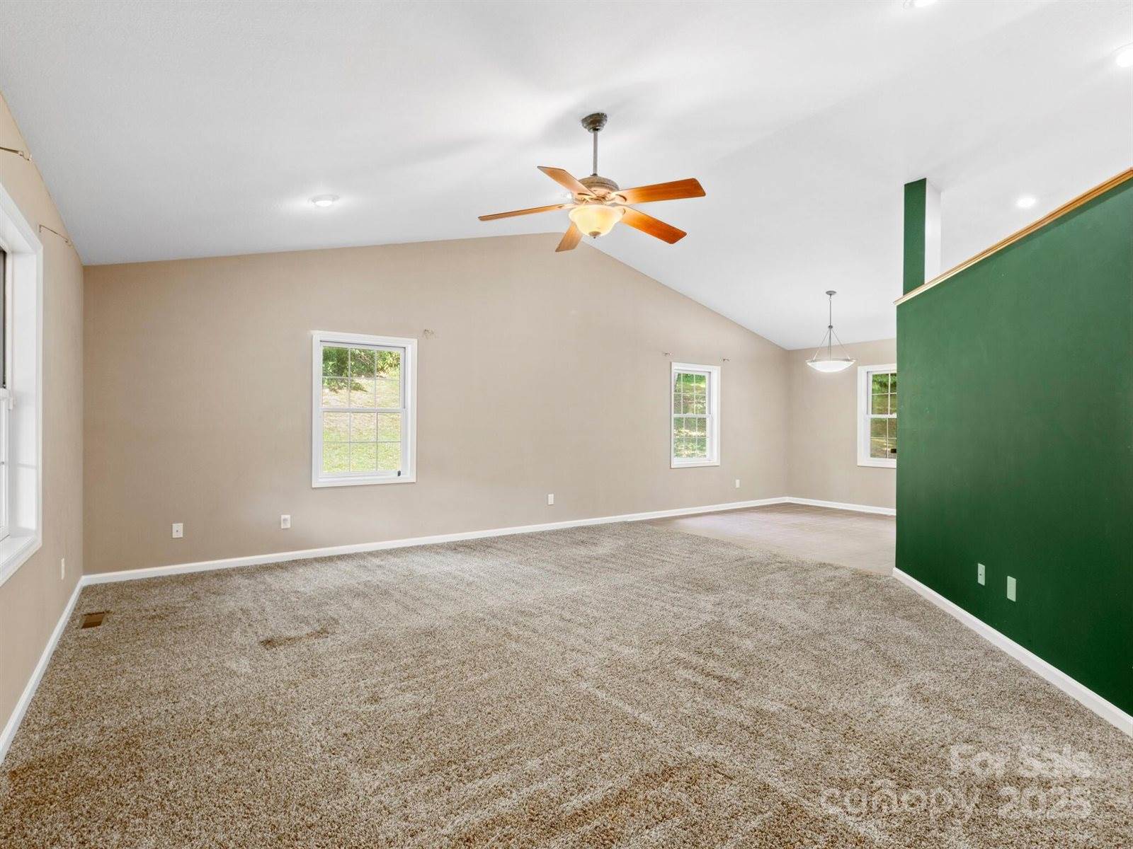 515 Pond Road, Asheville, NC 28806