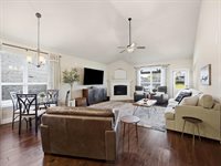 410 Bentley Drive, Midlothian, TX 76065