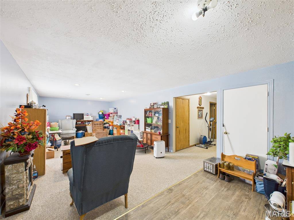 14060 Country Lane, Dixon, MO 65459