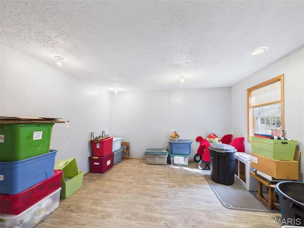 14060 Country Lane, Dixon, MO 65459