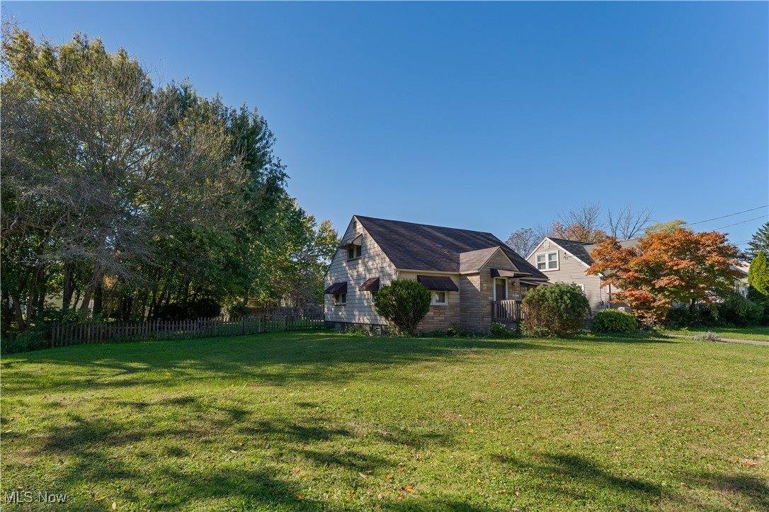 230 Westminster Avenue, Youngstown, OH 44515