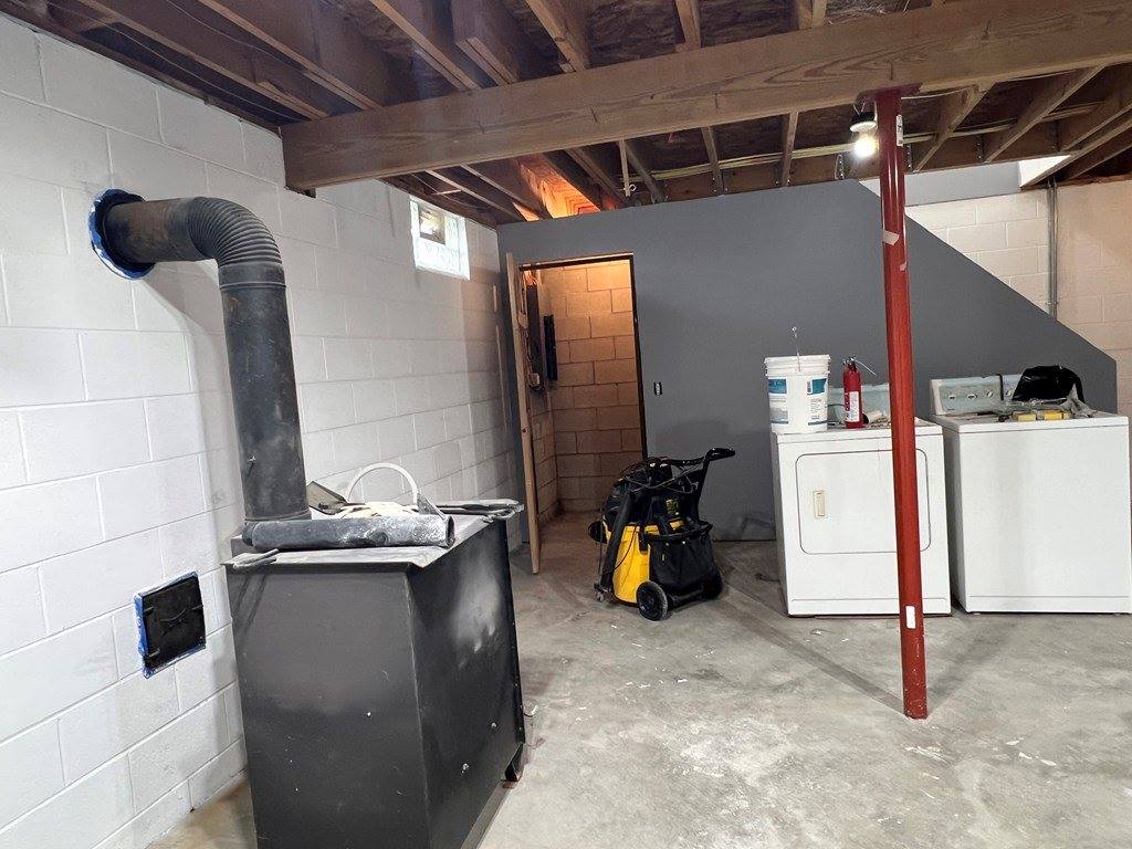 10081 Schwartzwalder Rd, Shreve, OH 44676