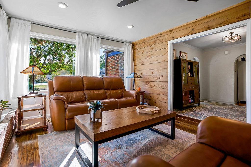 5845 Caenen Street, Shawnee, KS 66216