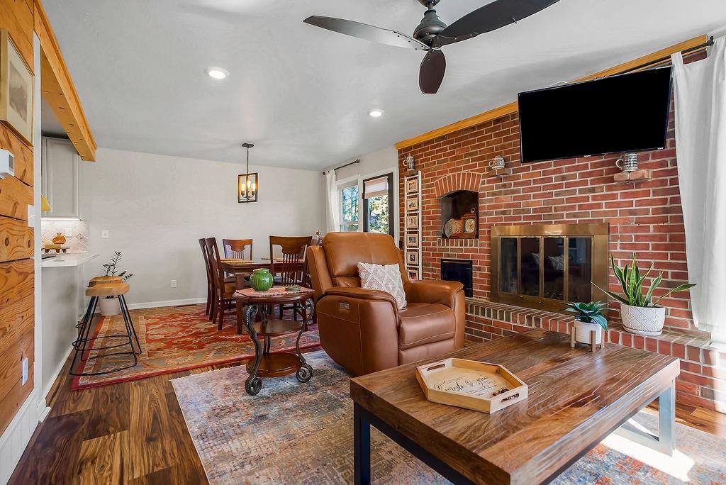 5845 Caenen Street, Shawnee, KS 66216