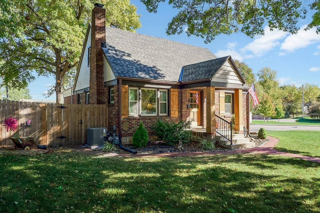 5845 Caenen Street, Shawnee, KS 66216