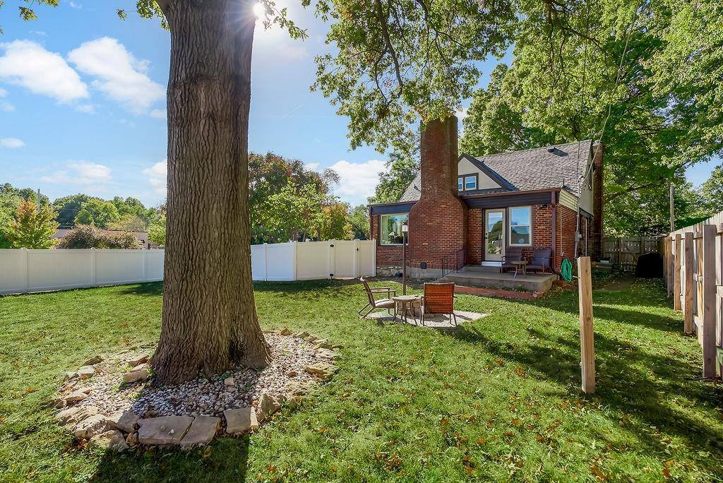 5845 Caenen Street, Shawnee, KS 66216