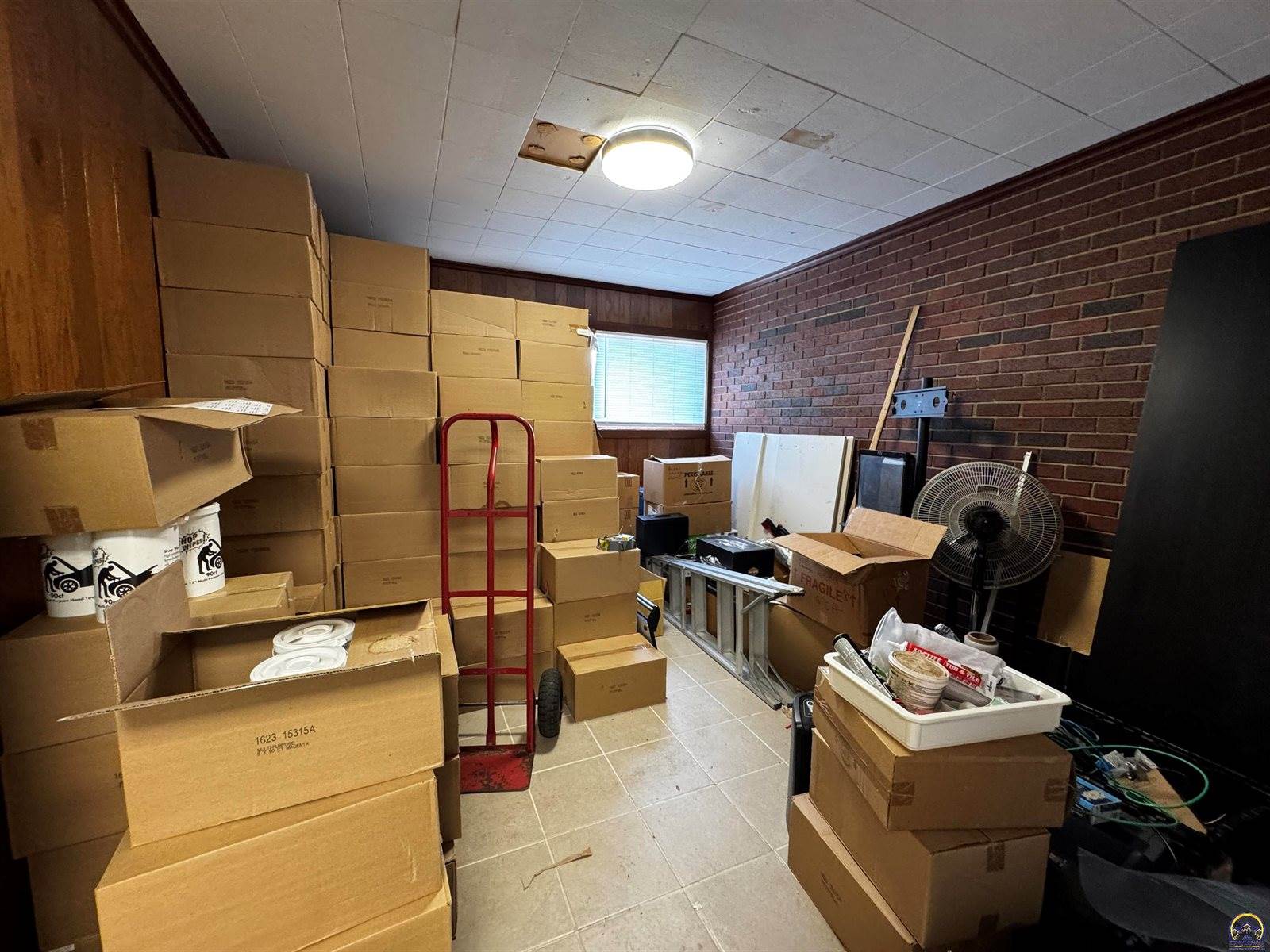 420 SW 33rd ST, Topeka, KS 66611