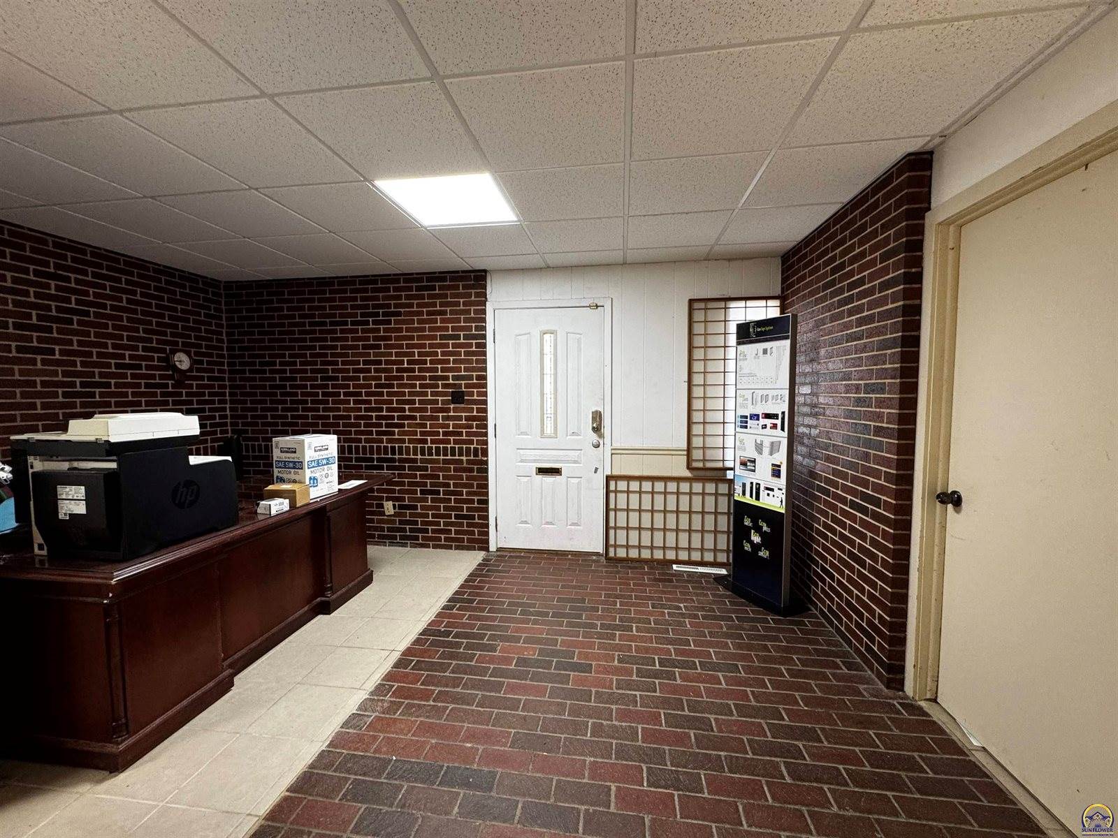 420 SW 33rd ST, Topeka, KS 66611