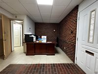 420 SW 33rd ST, Topeka, KS 66611