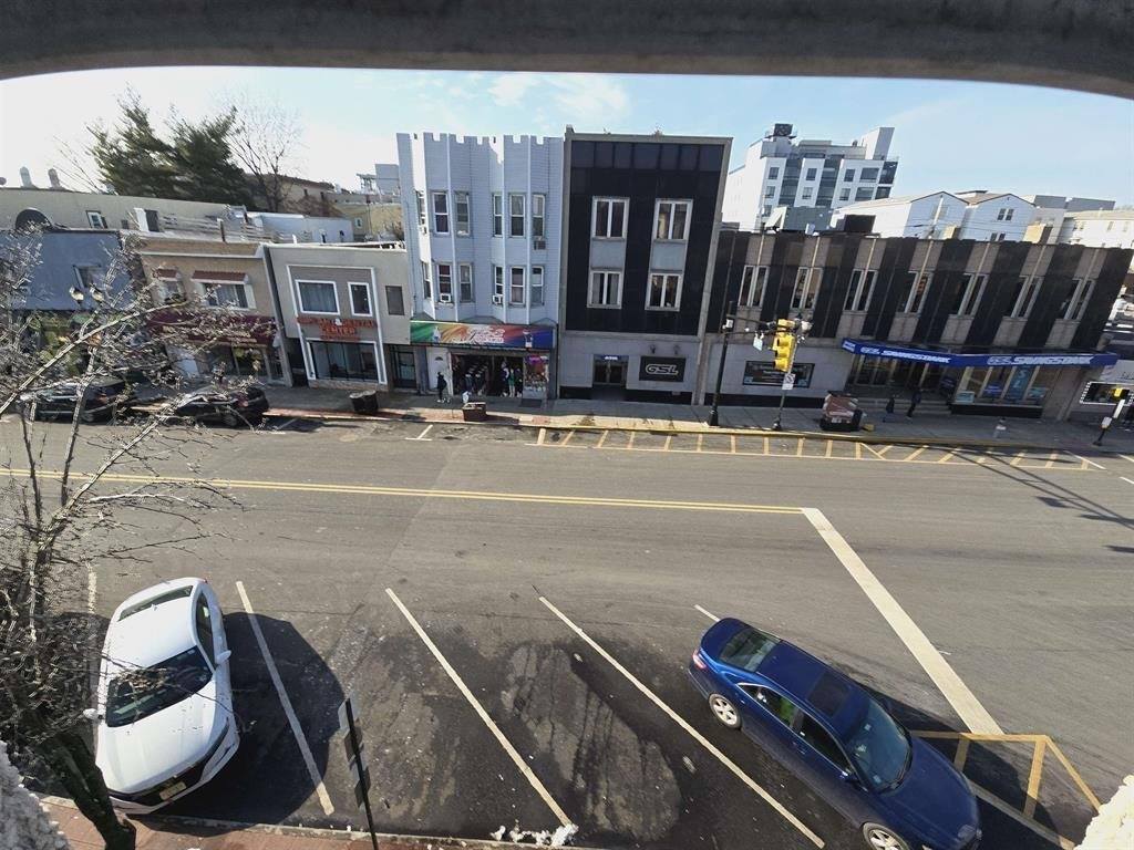 6820 Bergenline Ave, Guttenberg, NJ 07093