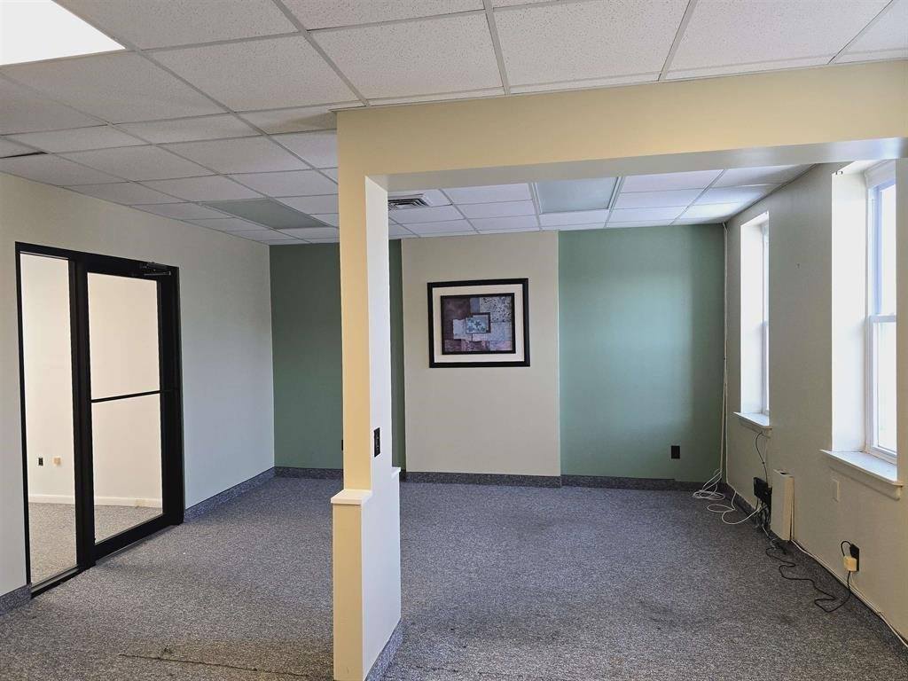 6820 Bergenline Ave, Guttenberg, NJ 07093