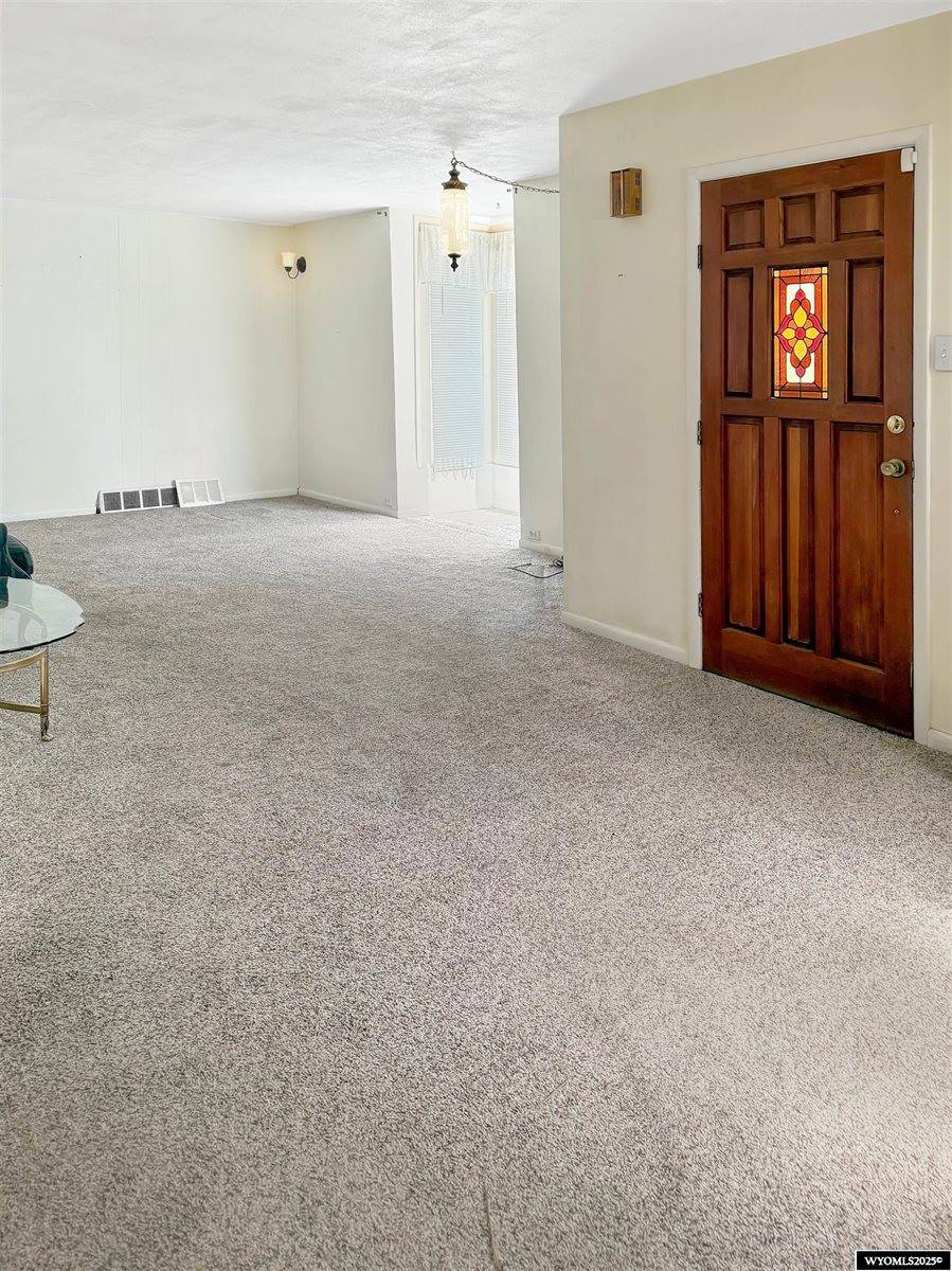 228 13th Street, Evanston, WY 82930