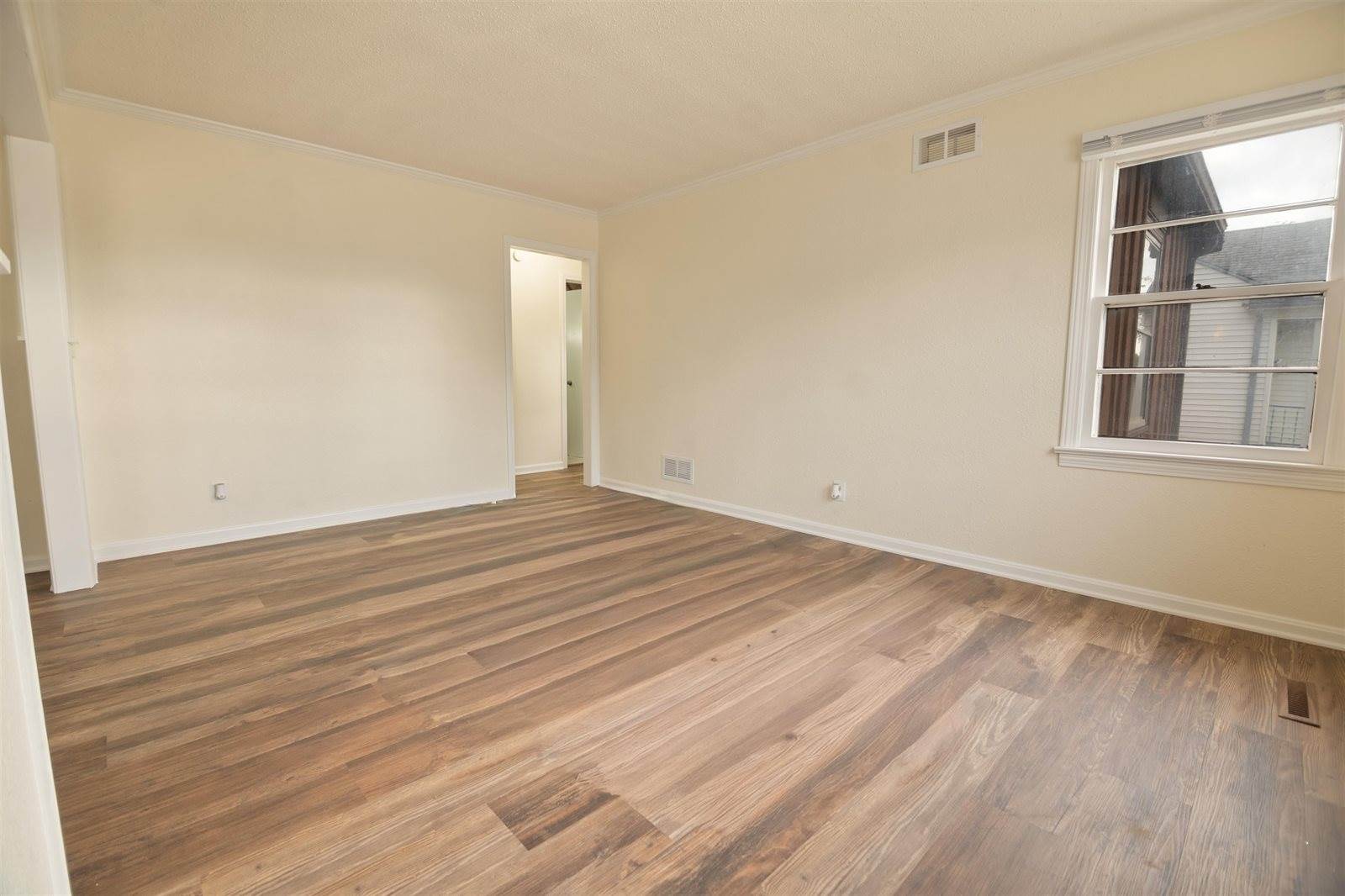 1726 North Oliver St, Wichita, KS 67208