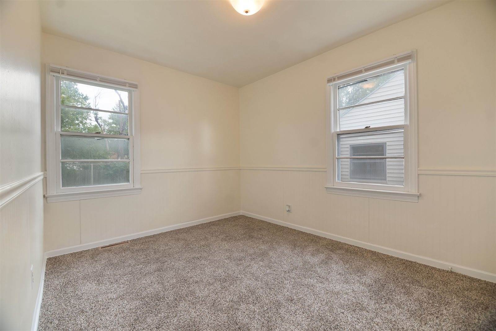 1726 North Oliver St, Wichita, KS 67208