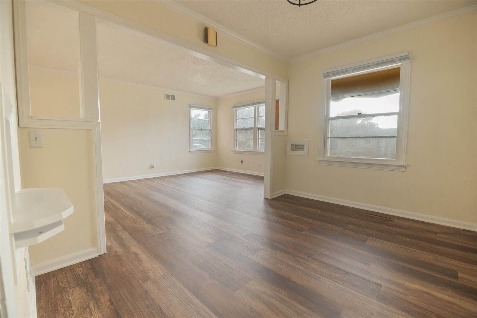 1726 North Oliver St, Wichita, KS 67208