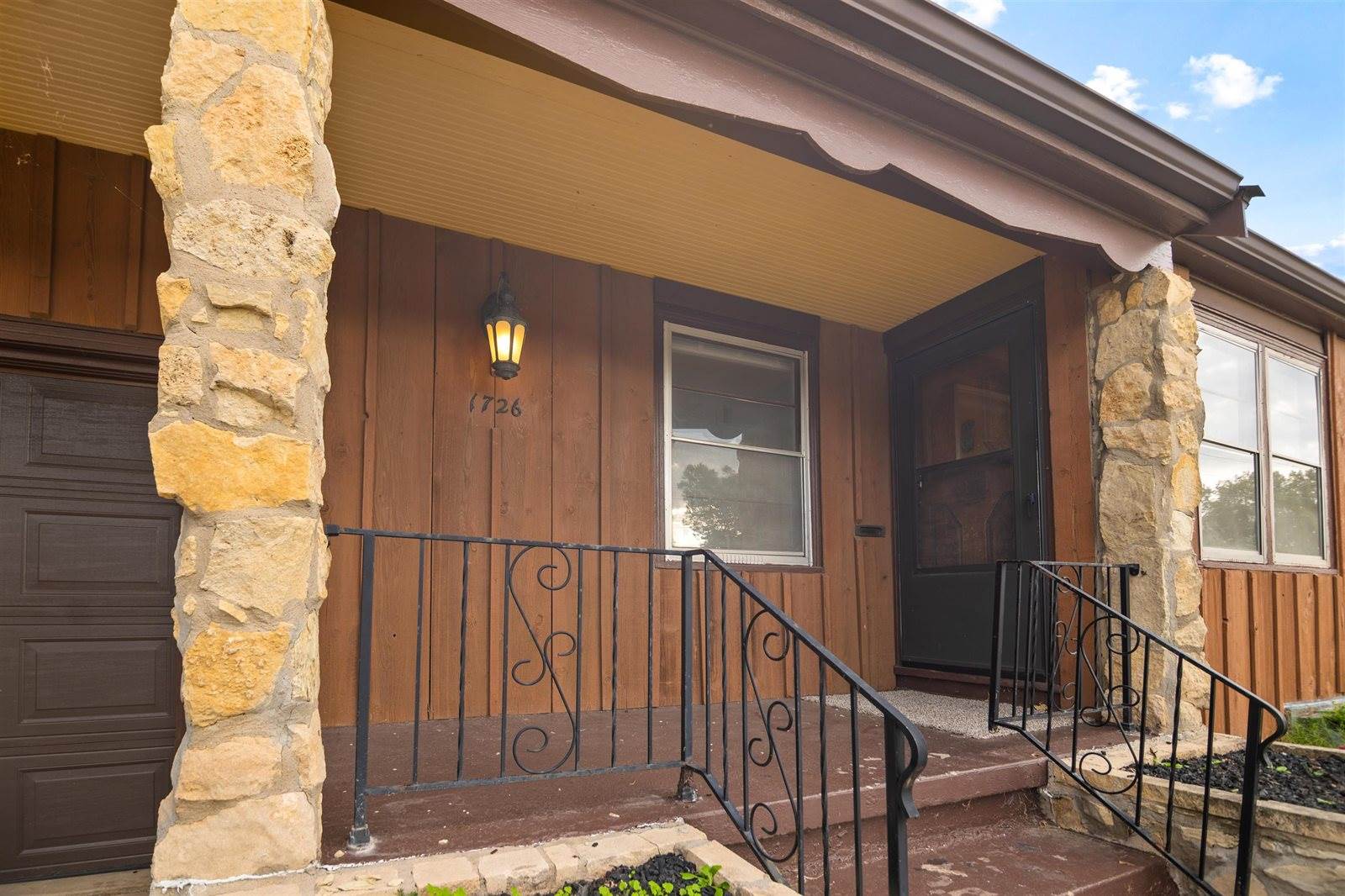 1726 North Oliver St, Wichita, KS 67208