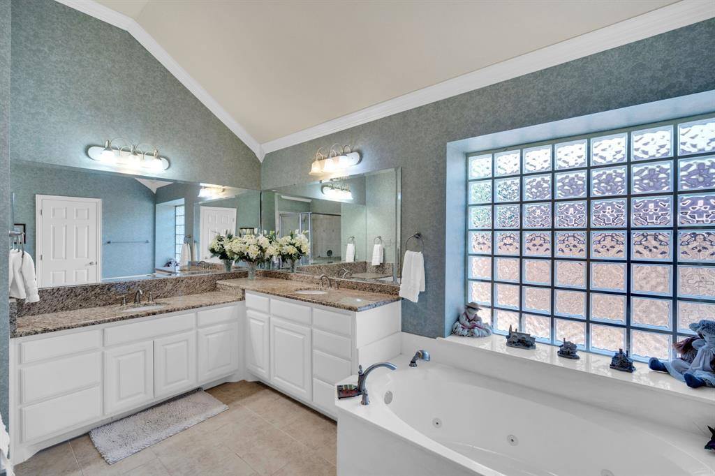 2616 Brookwood Drive, Mansfield, TX 76063