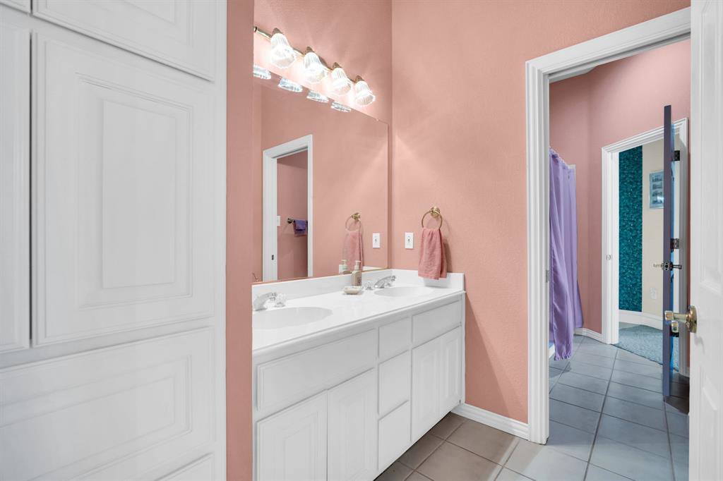 2616 Brookwood Drive, Mansfield, TX 76063