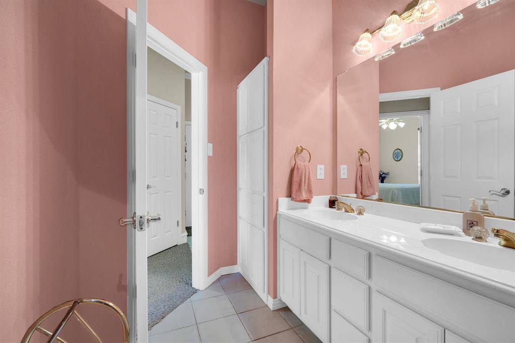 2616 Brookwood Drive, Mansfield, TX 76063